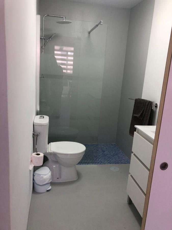1 Apartment *