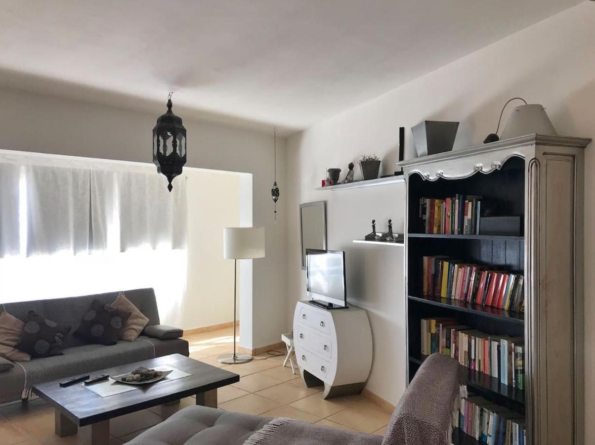 Apartment My Ocean !!! Breathtaking Location, Steps To The Ocean, Spacious Sea View, Fully Equipped And Well-furnished With Private Entrance And High-speed Fiber Optic Internet *