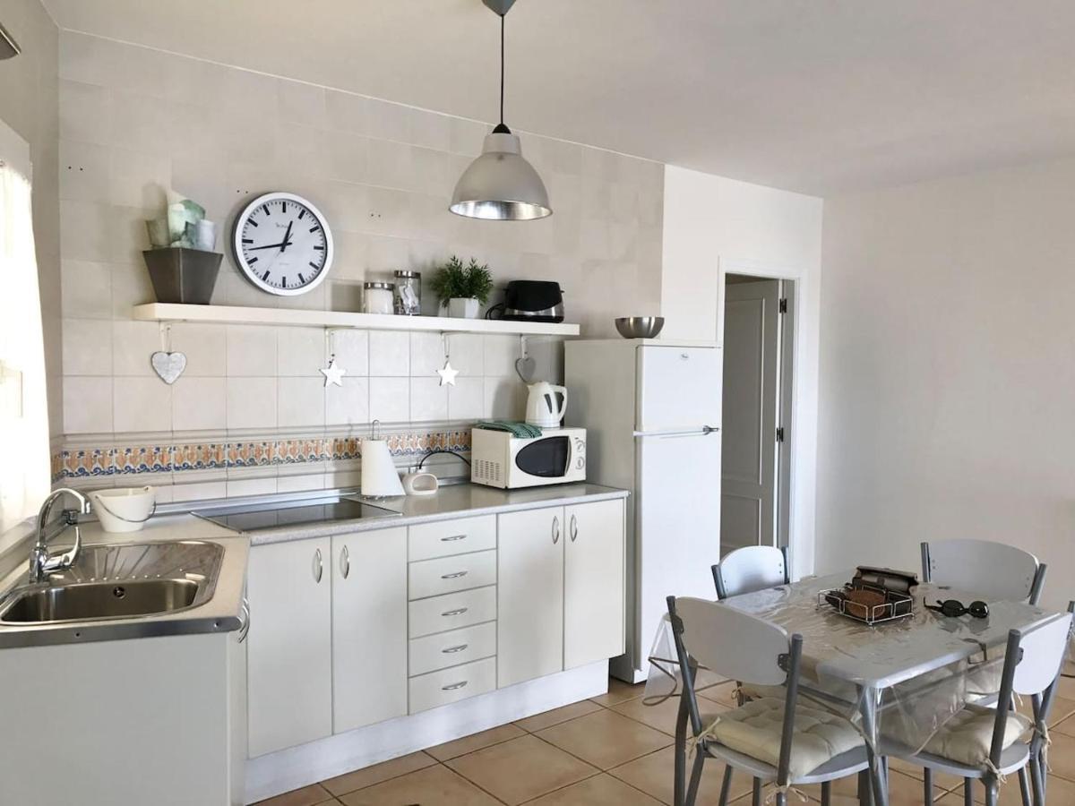 My Ocean !!! Breathtaking Location, Steps To The Ocean, Spacious Sea View, Fully Equipped And Well-furnished With Private Entrance And High-speed Fiber Optic Internet Apartment *