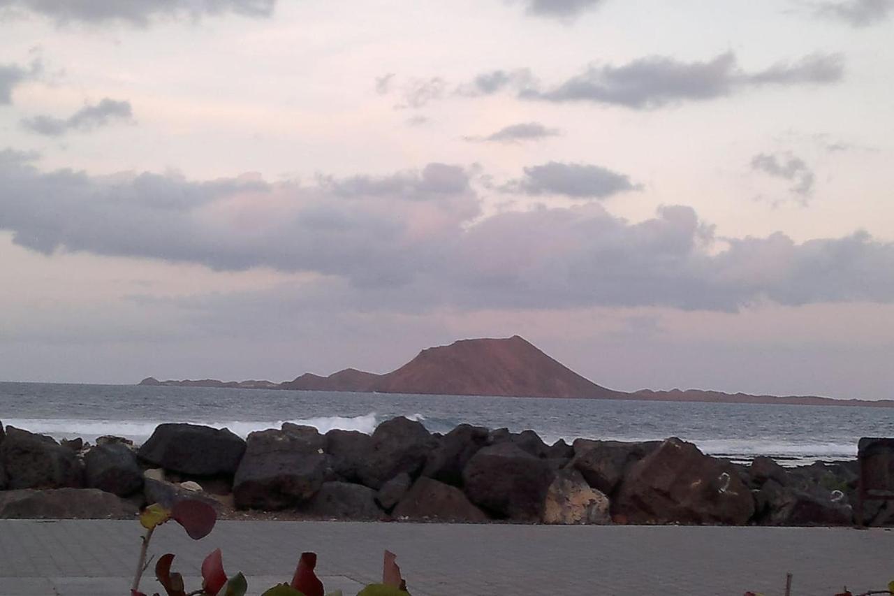 Apartment My Ocean !!! Breathtaking Location, Steps To The Ocean, Spacious Sea View, Fully Equipped And Well-furnished With Private Entrance And High-speed Fiber Optic Internet *