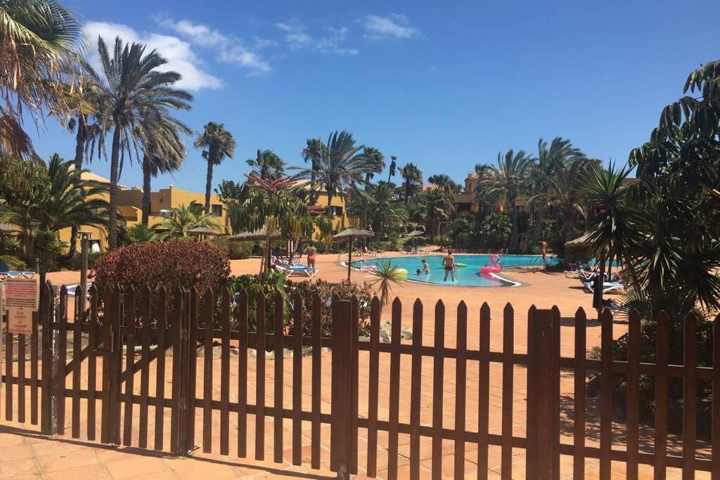 Oasis Tamarindo Dona Laura 69b Wi Fi, Smart Tv, Portico, Piscine Corralejo