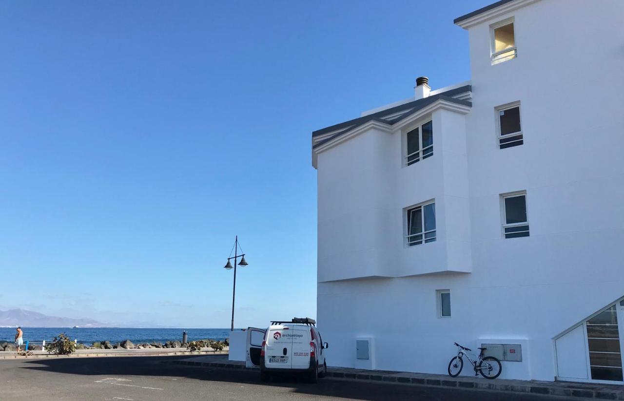 My Ocean !!! Breathtaking Location, Steps To The Ocean, Spacious Sea View, Fully Equipped And Well-furnished With Private Entrance And High-speed Fiber Optic Internet Apartment *