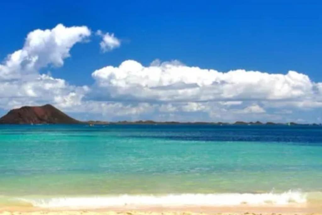 Centro De Con Vistas A Isla De Lobos *