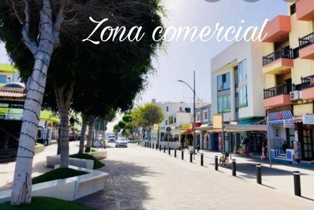 Centro De Con Vistas A Isla De Lobos