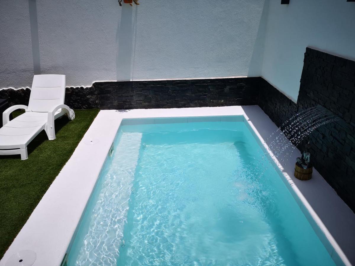 Sunny Paradise, Heater Pool Villa Corralejo