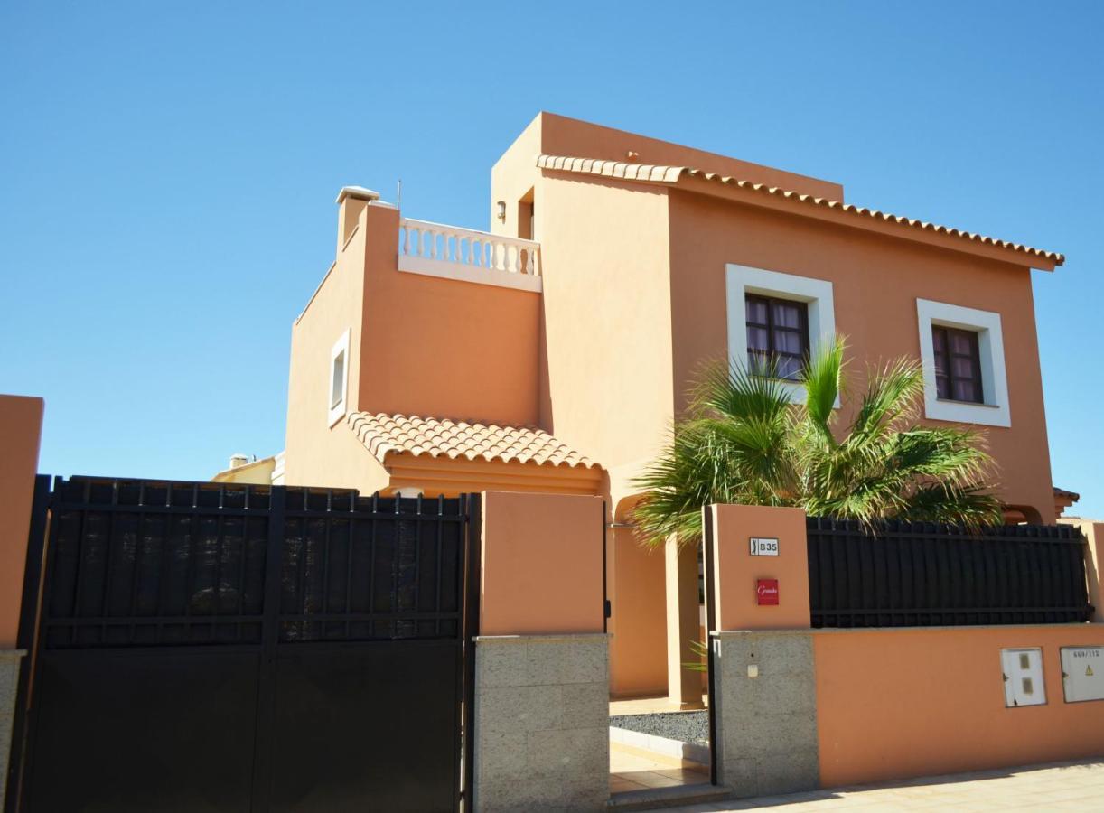 Vacacionales Granados Corralejo