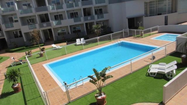 Cosmopolitan Con Piscina, Doble Terraza, Y Wifi *