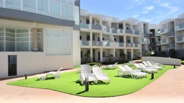 Cosmopolitan Con Piscina, Doble Terraza, Y Wifi * Corralejo