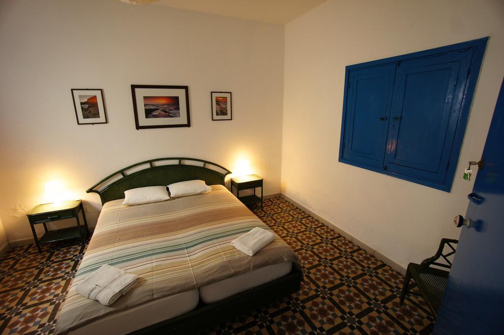 Sol Y Mar Surf Camp Albergue Corralejo