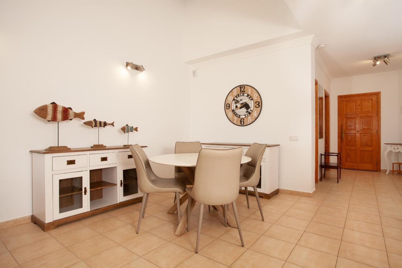 Marina I Beachfront By Holidays Villa *