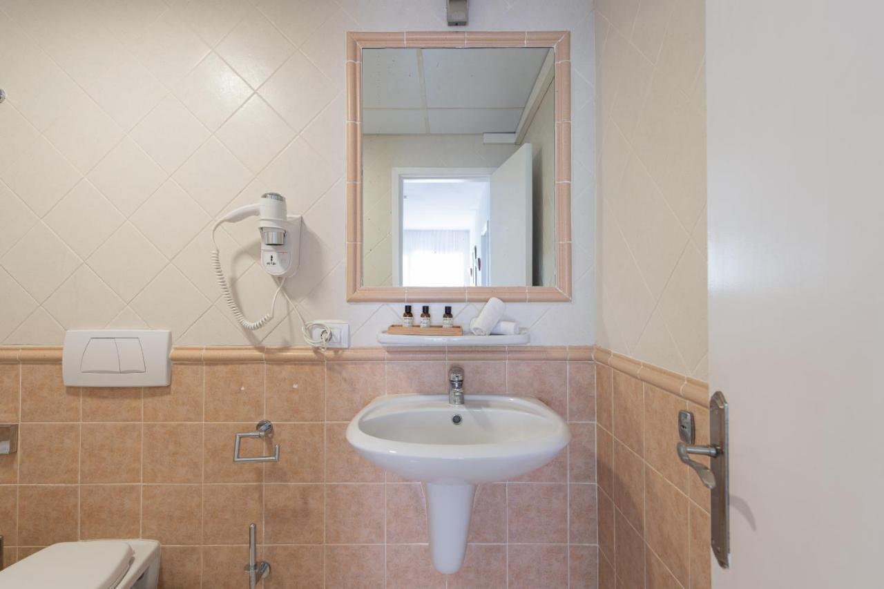 Apartamento 1 Con Terraza Y Piscina En Corralejo