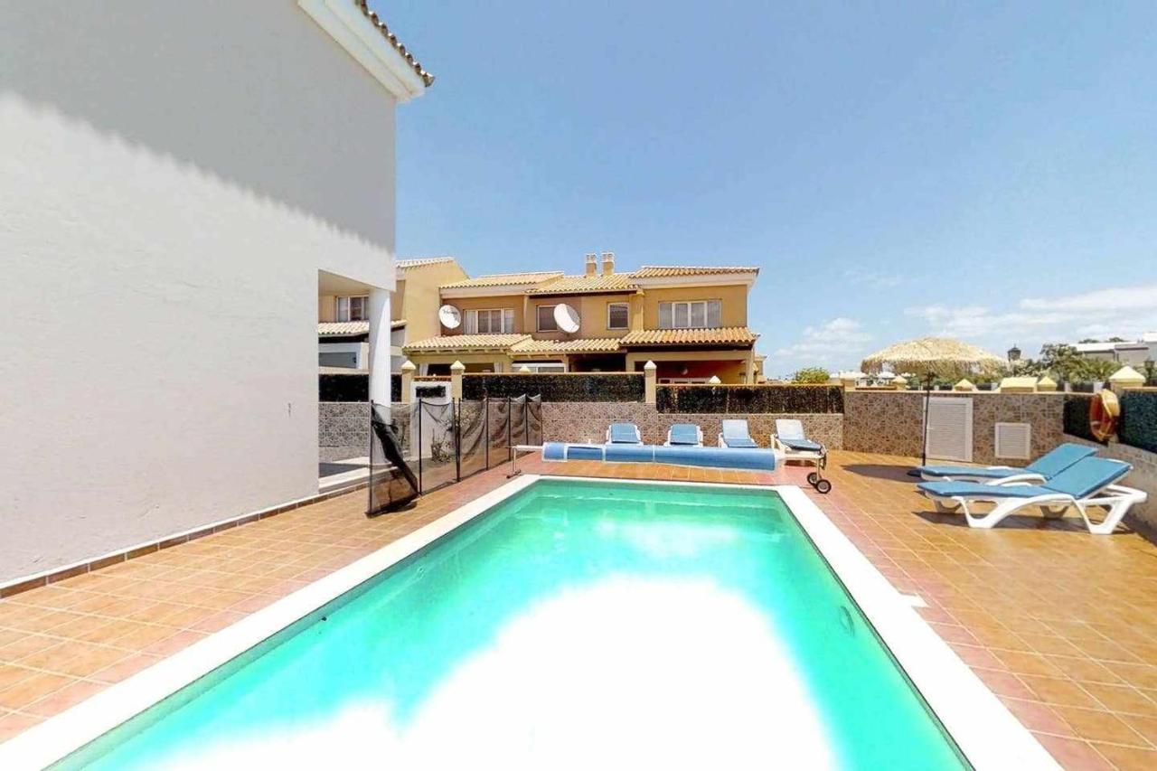 Anju At 100 Meters Far Of The Villa *