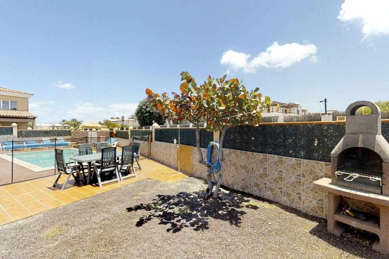 Anju At 100 Meters Far Of The Villa
