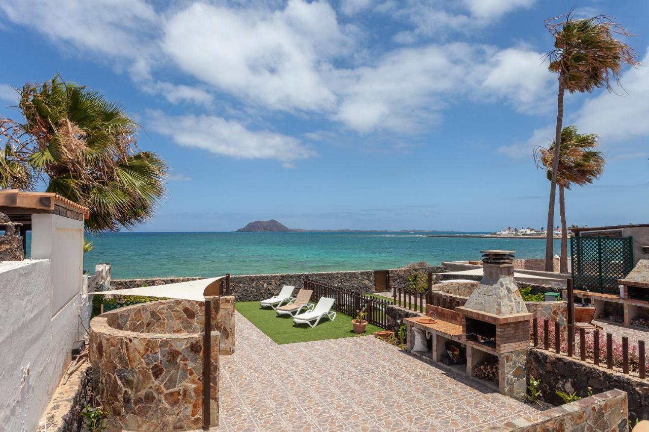 Marina I Beachfront By Holidays * Corralejo
