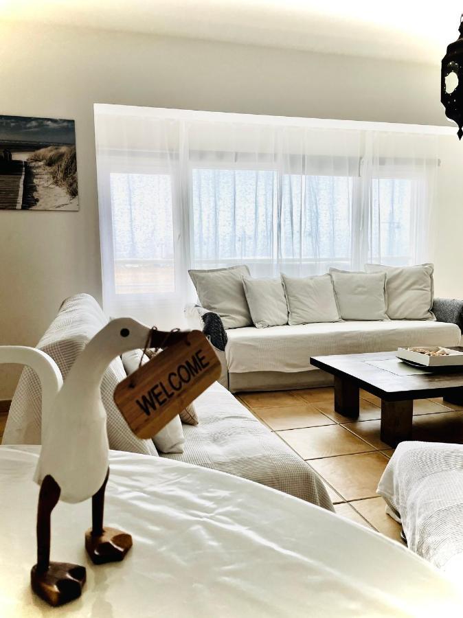 My Ocean !!! Breathtaking Location, Steps To The Ocean, Spacious Sea View, Fully Equipped And Well-furnished With Private Entrance And High-speed Fiber Optic Internet Apartment *