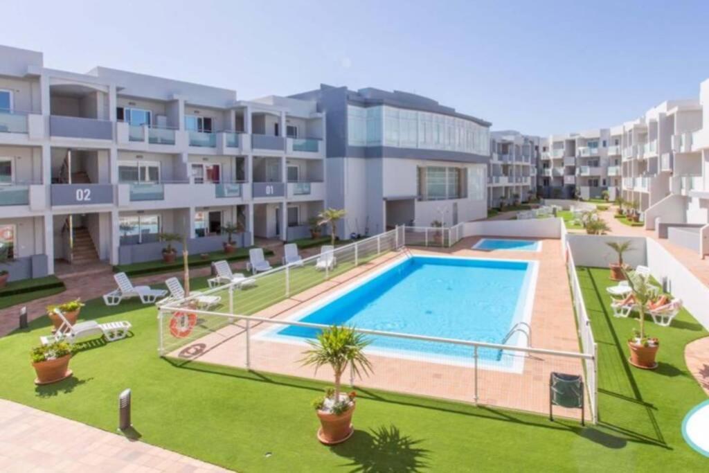 Surfer's View Pool Ac Wifi Deskterrace And Parking * Corralejo