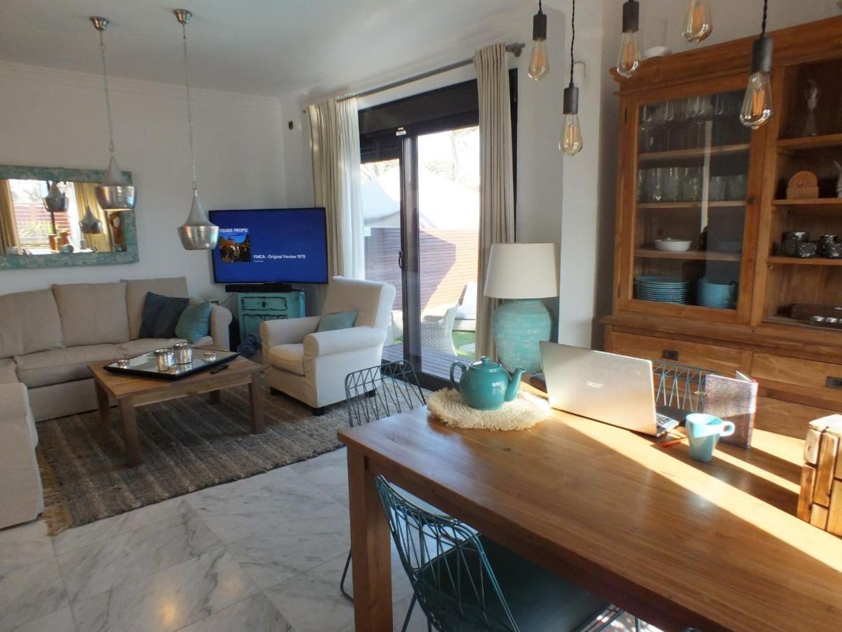 Paradise House: Piscina Privada, Playa 100m *