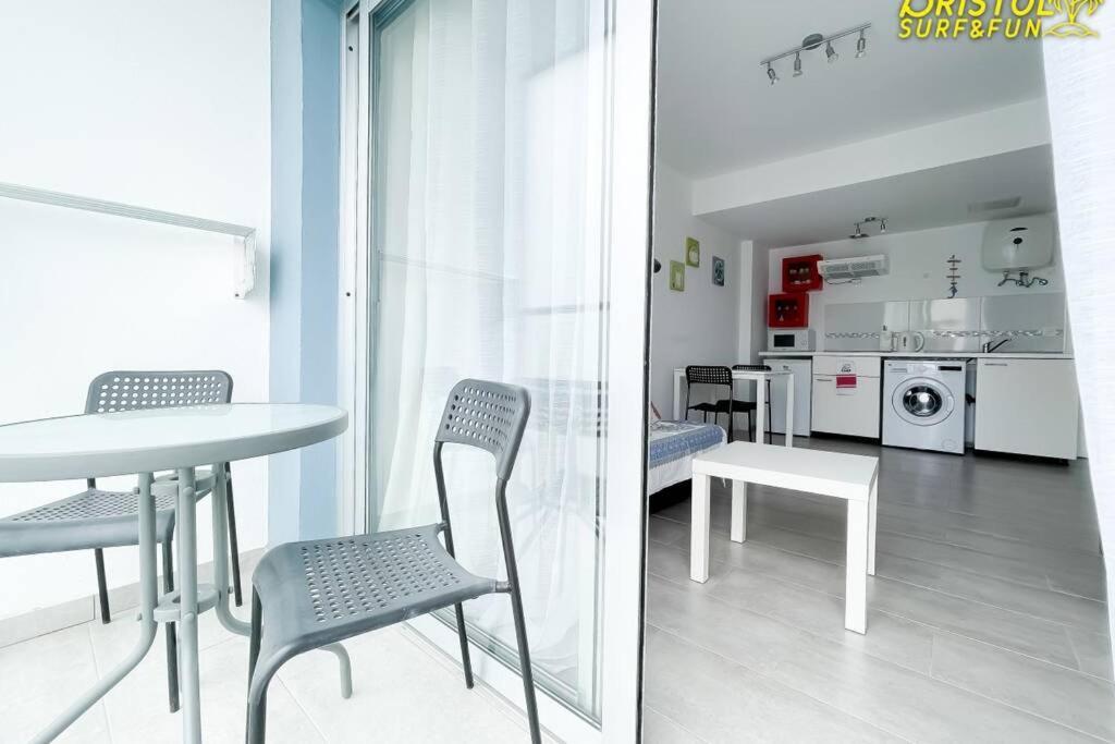B-rent Bristol Surf & Fun Apartment Corralejo