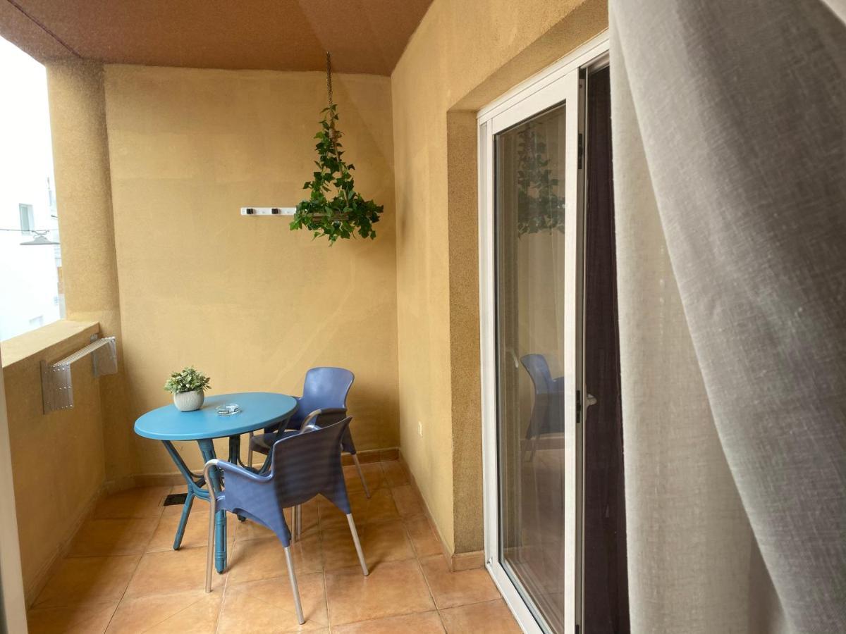 Apartment Center 2 *