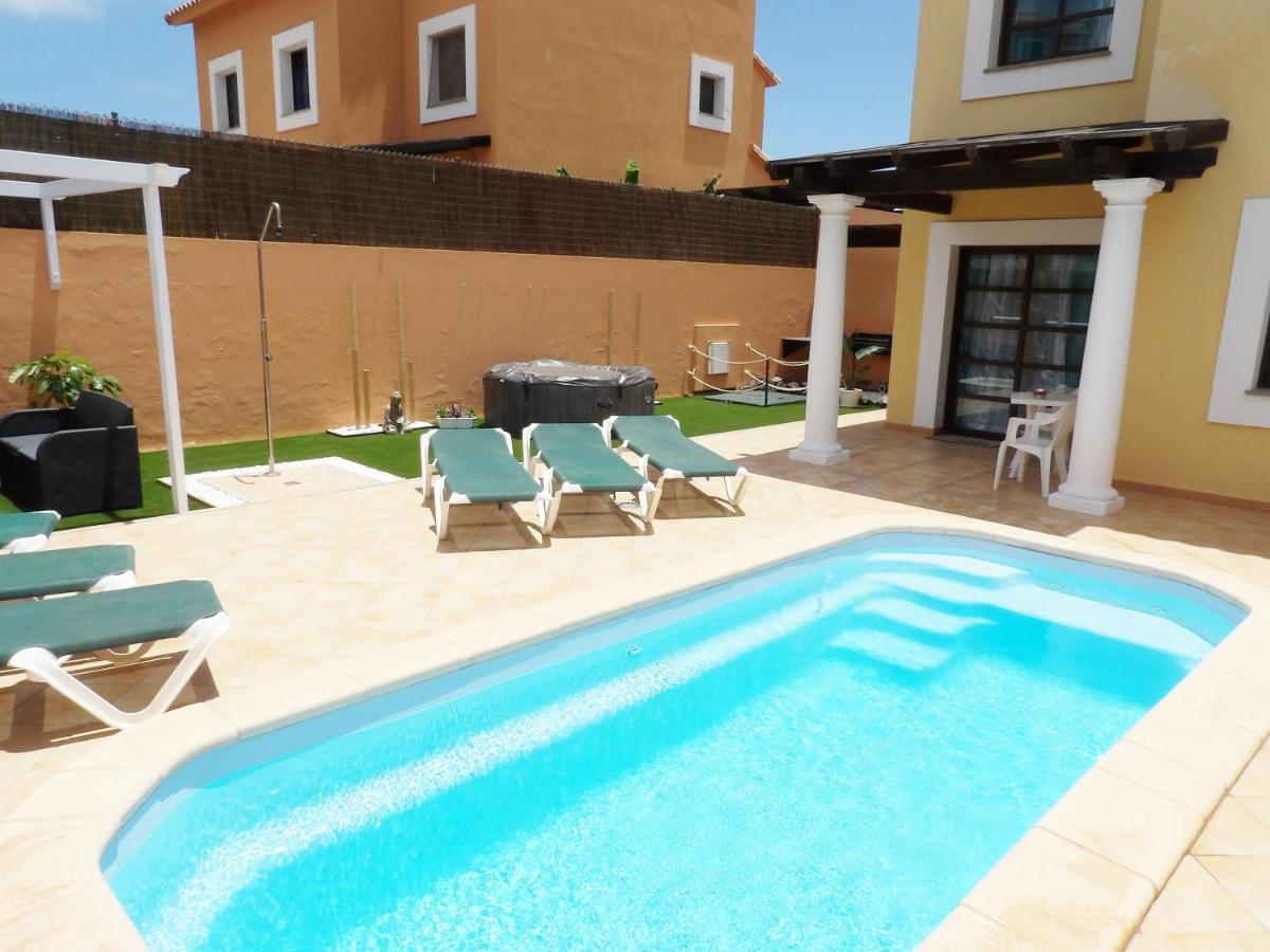 Villas Brujula Company Villa *