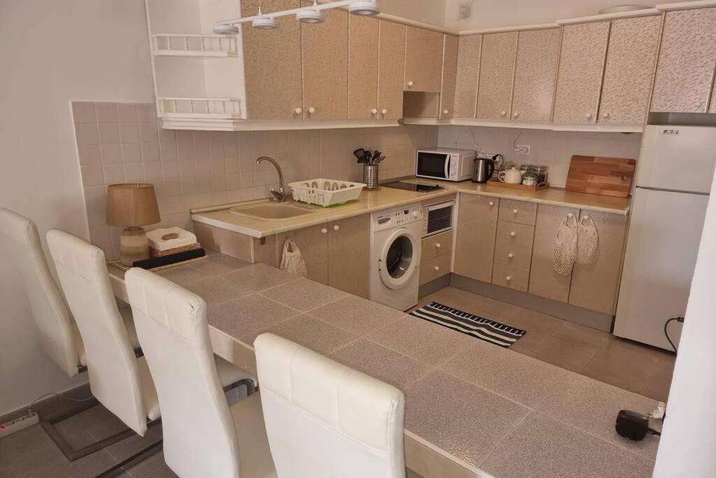 Casa Gales: Relax Next To The Sea For Families Corralejo