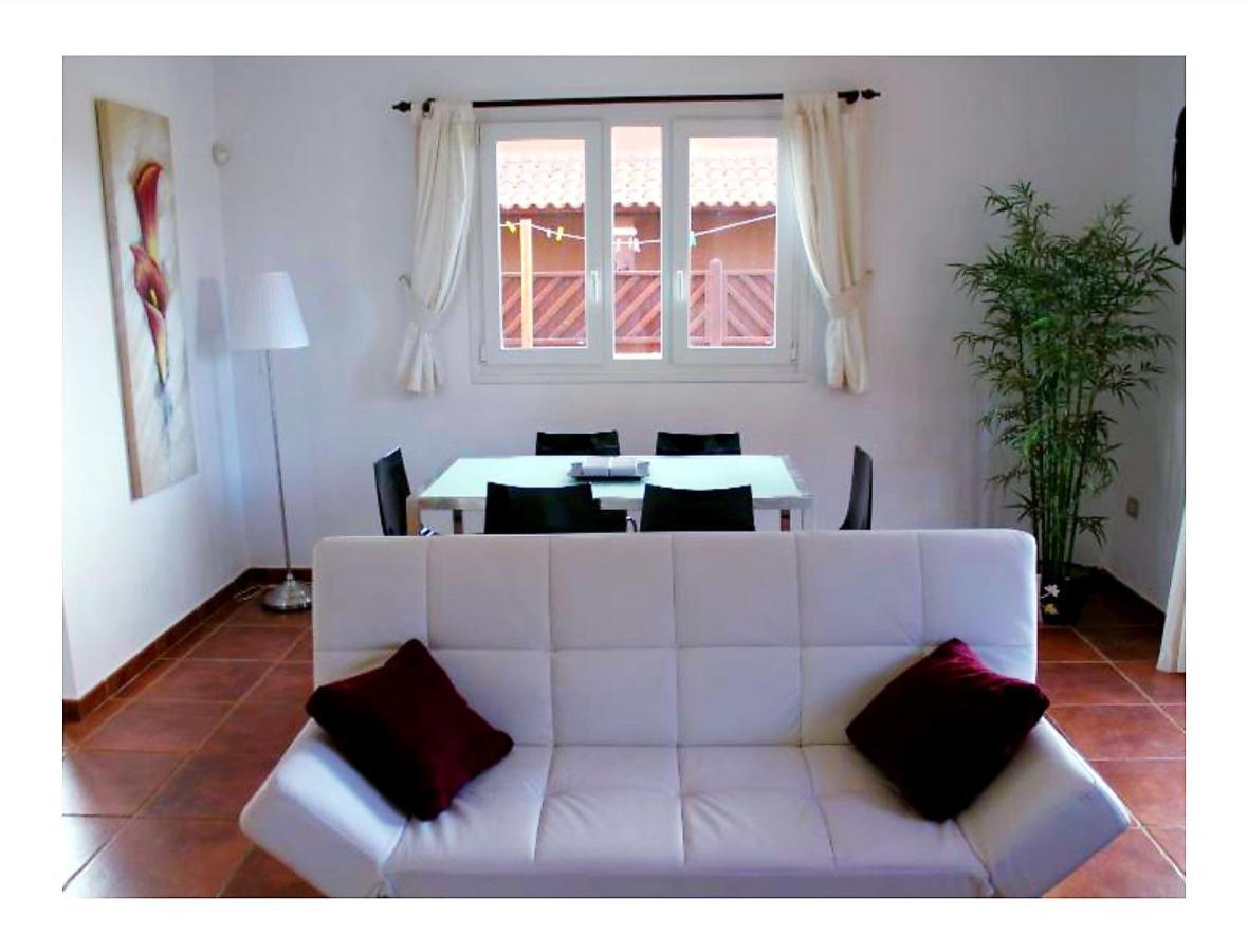 Suzy Villa Corralejo