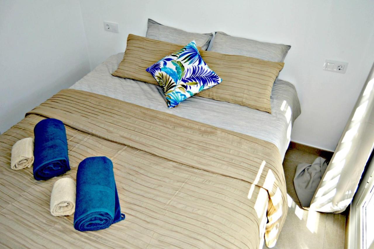 Sun 103 Wifi Free * Corralejo