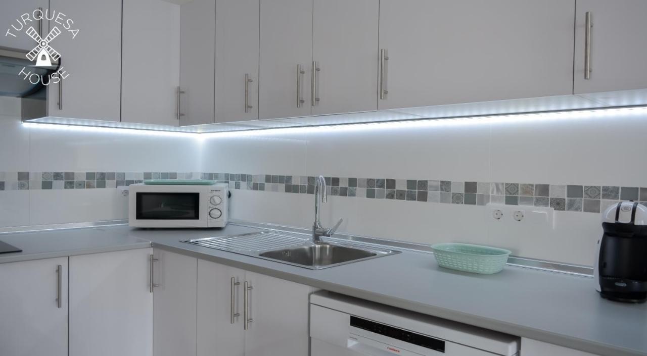 Amazing Turquesa House - Central Town - Wifi Free Apartment *