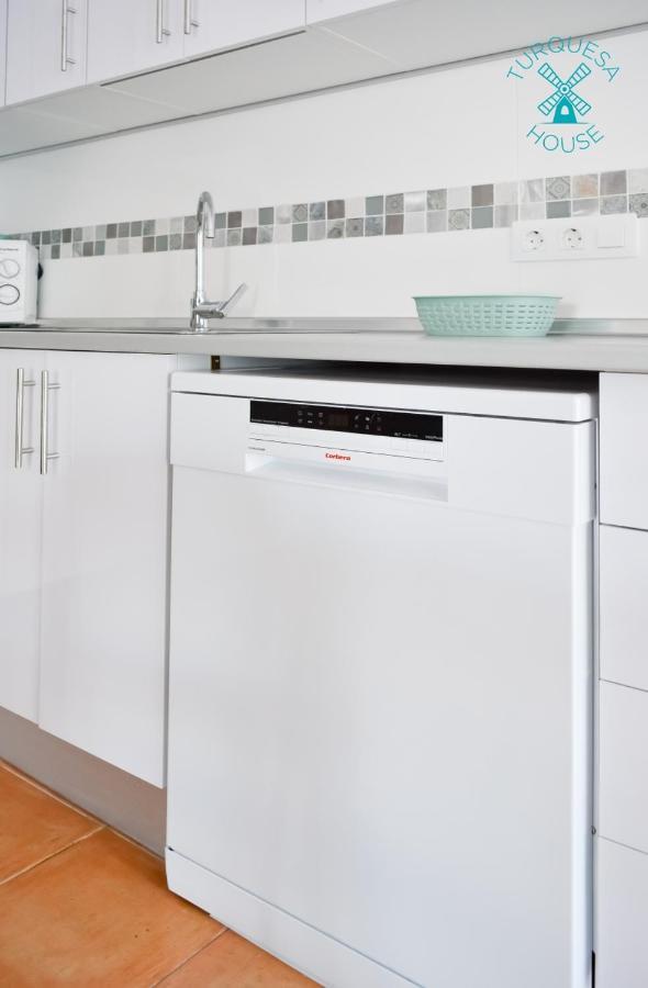 Amazing Turquesa House - Central Town - Wifi Free Apartment