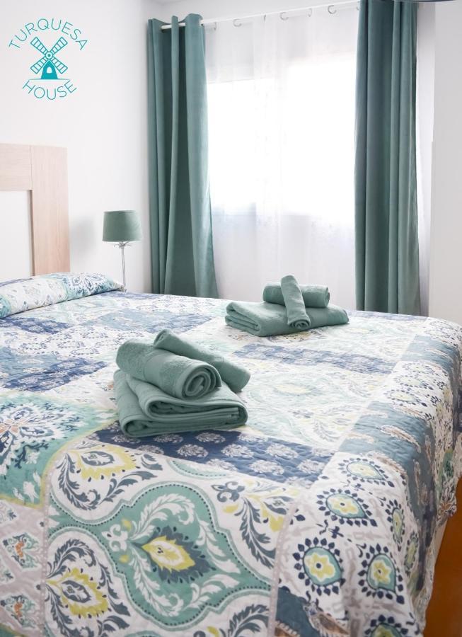 Amazing Turquesa House - Central Town - Wifi Free Apartment