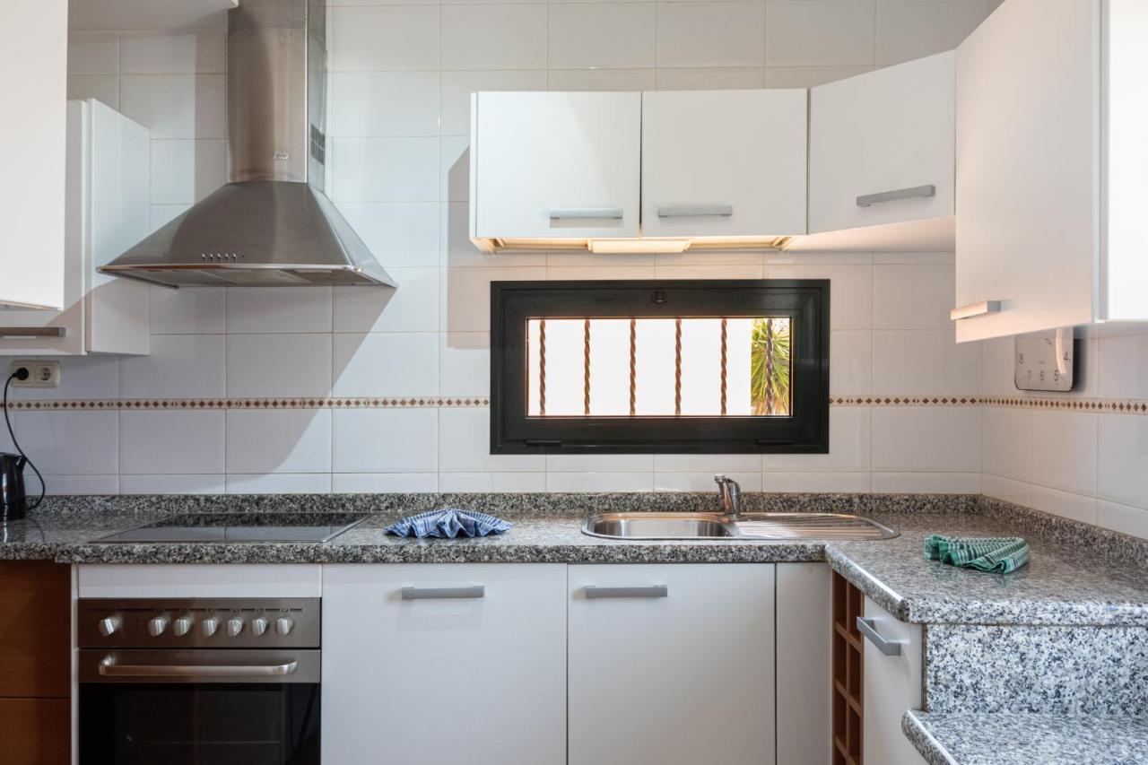 Villa Lovely 2-bed In Fuerteventura *