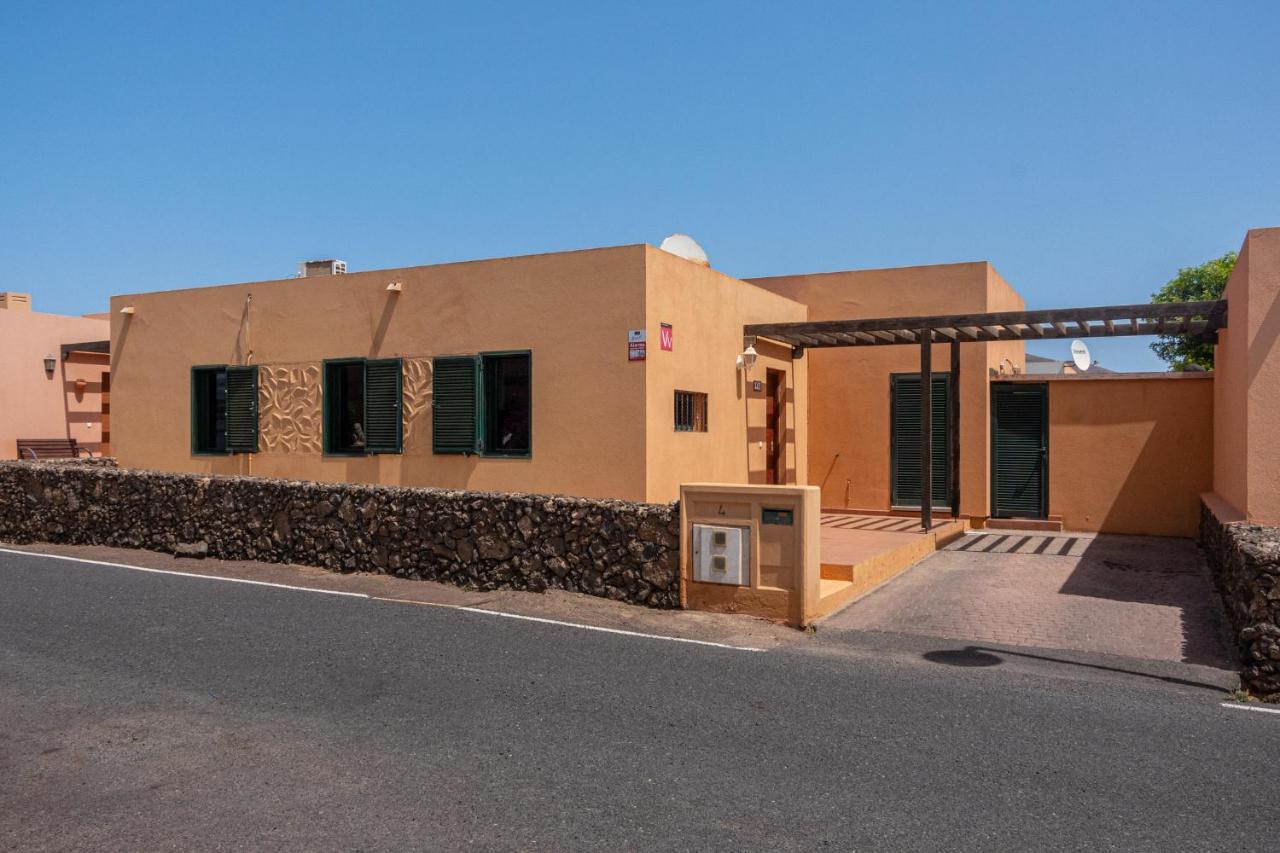 Villa Lovely 2-bed In Fuerteventura *