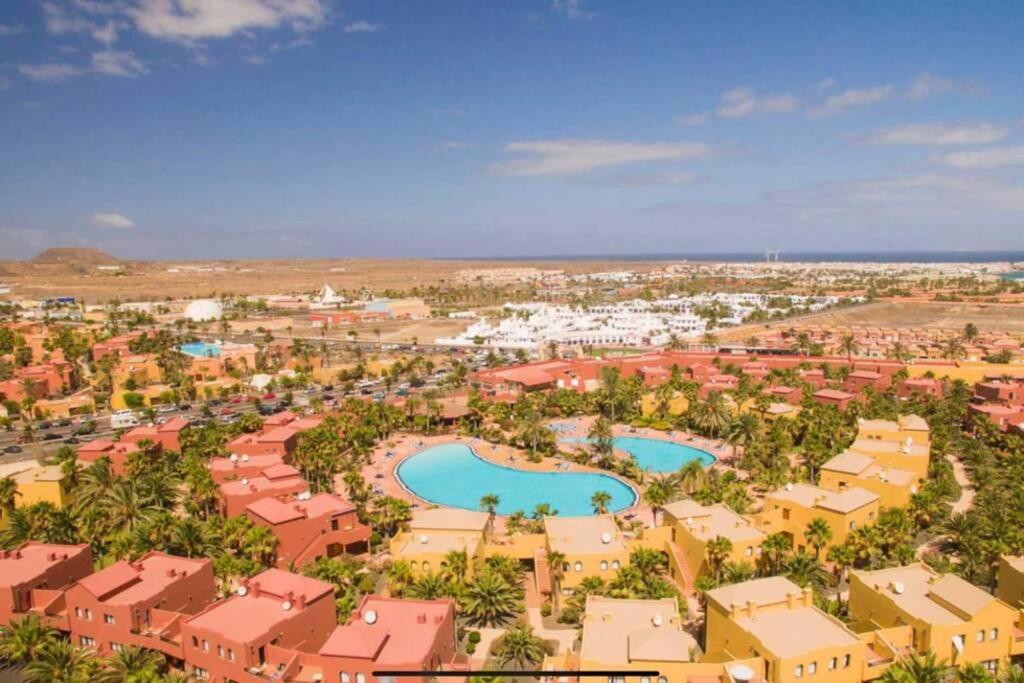 Tamarindo 28, Pool Front,free Wifi Corralejo