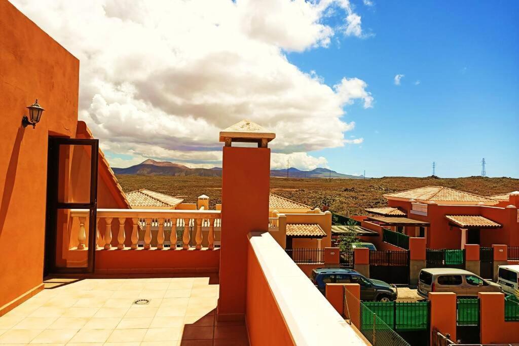 Casa Shakka Rocka: Lux With Pool And View Villa