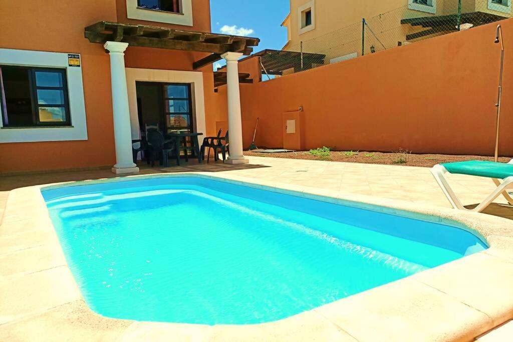 Villa Casa Shakka Rocka: Lux With Pool And View