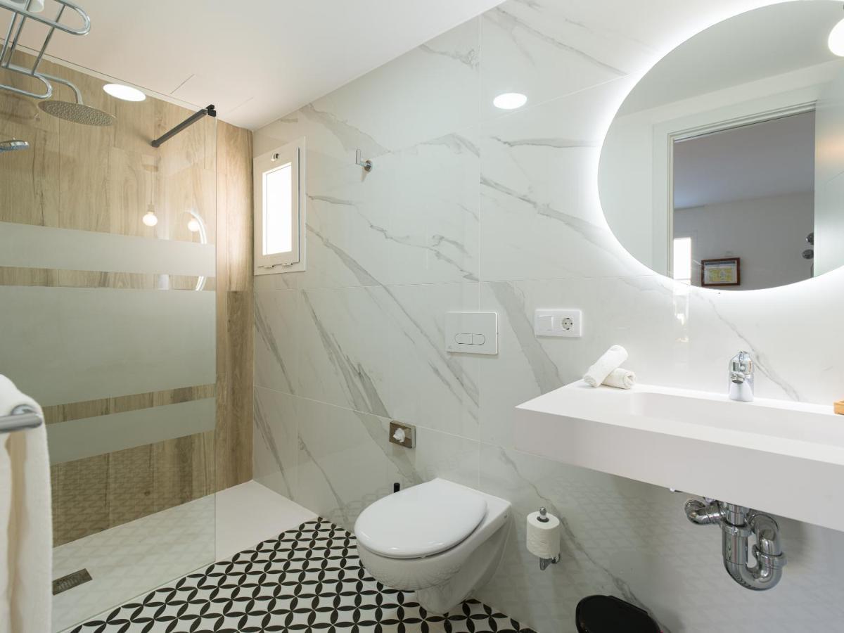 Homeforguest Moderno Con Piscina En