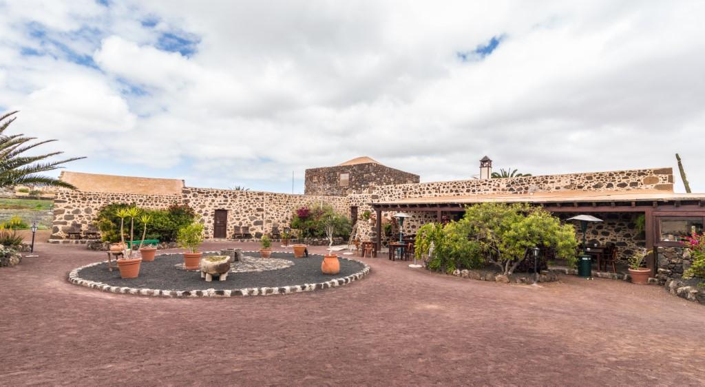 Rural Mahoh Hotel 4*