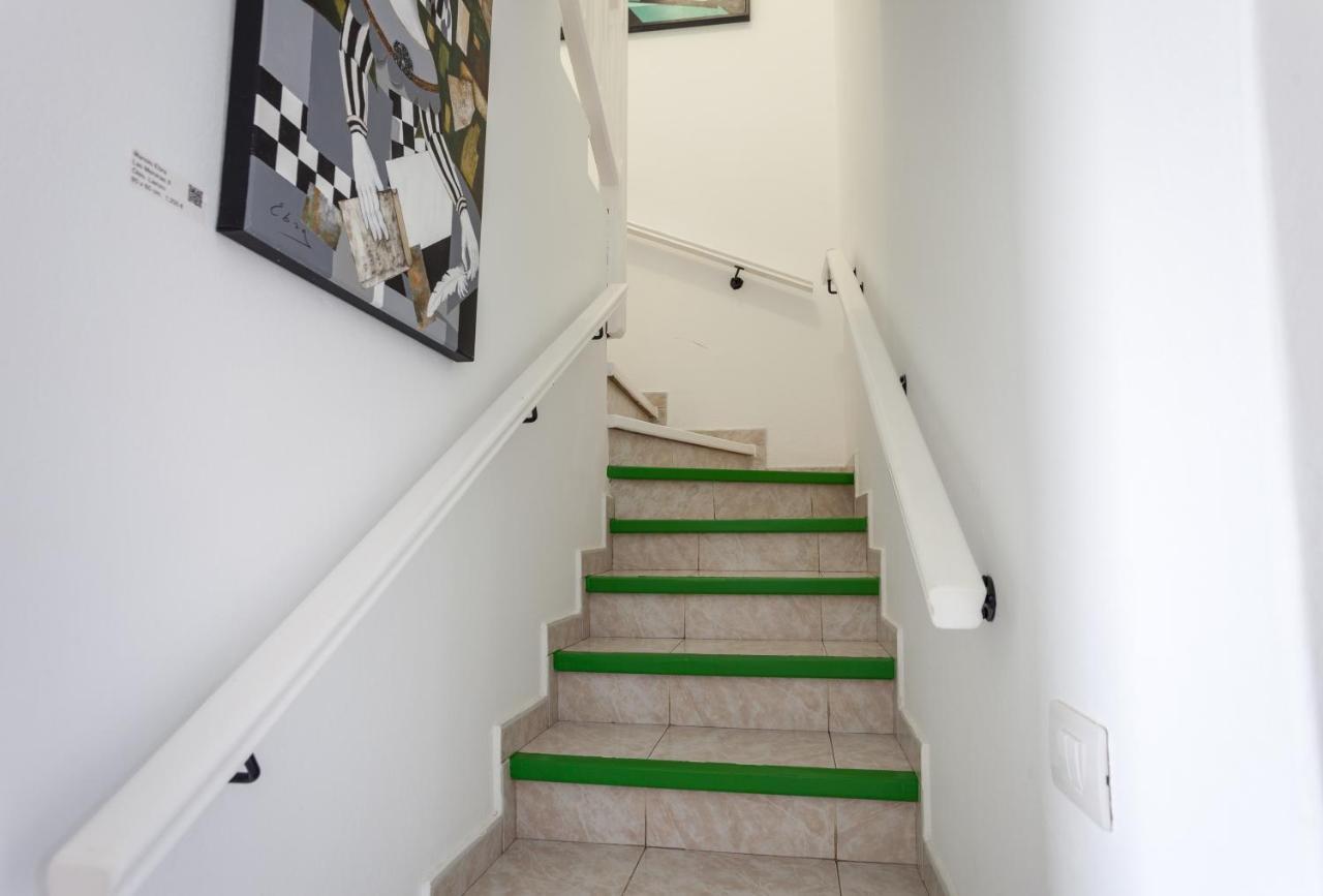 Villa Galera Boutique Art With Private Pools, Free Wifi & Bbq, By Amazzzing Travel *