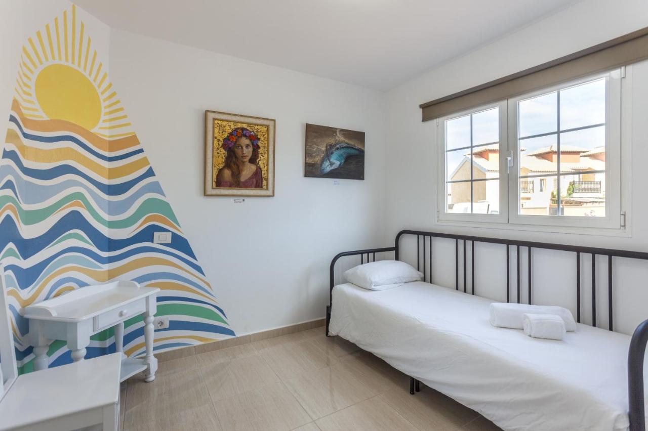 Villa Galera Boutique Art With Private Pools, Free Wifi & Bbq, By Amazzzing Travel Corralejo