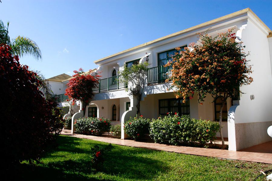 Hotel Las Palmeras I & Ii
