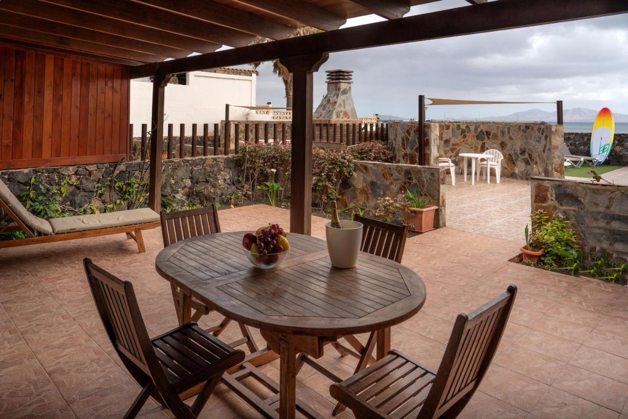Marina Ii Beachfront By Holidays Villa *
