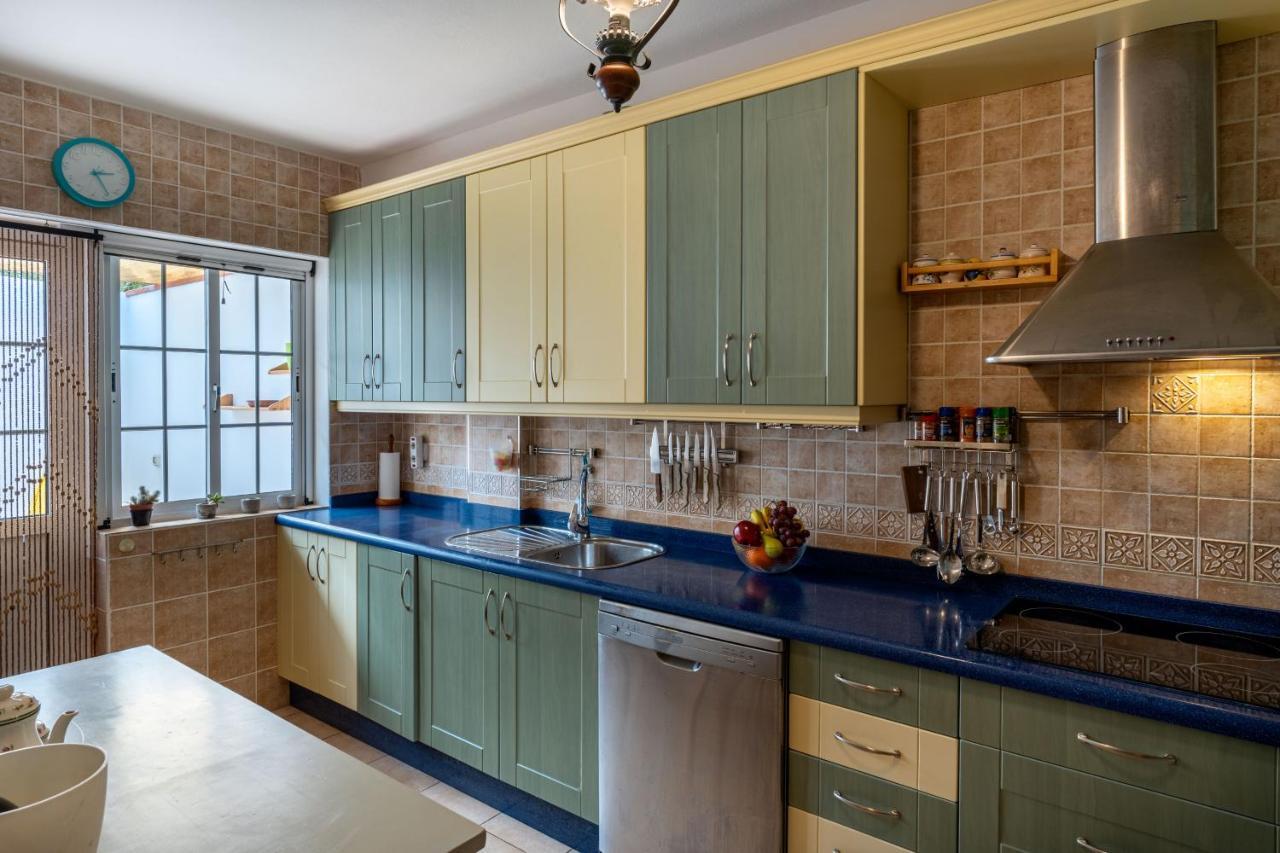 Villa Marina Ii Beachfront By Holidays *