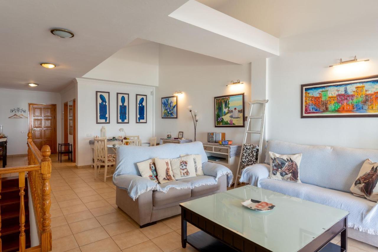 Marina Ii Beachfront By Holidays