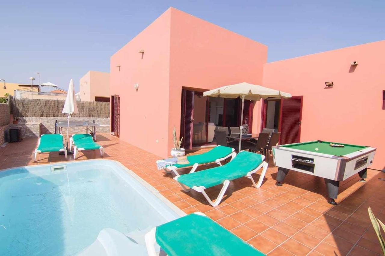 Anju De Tres Con Piscina * Corralejo