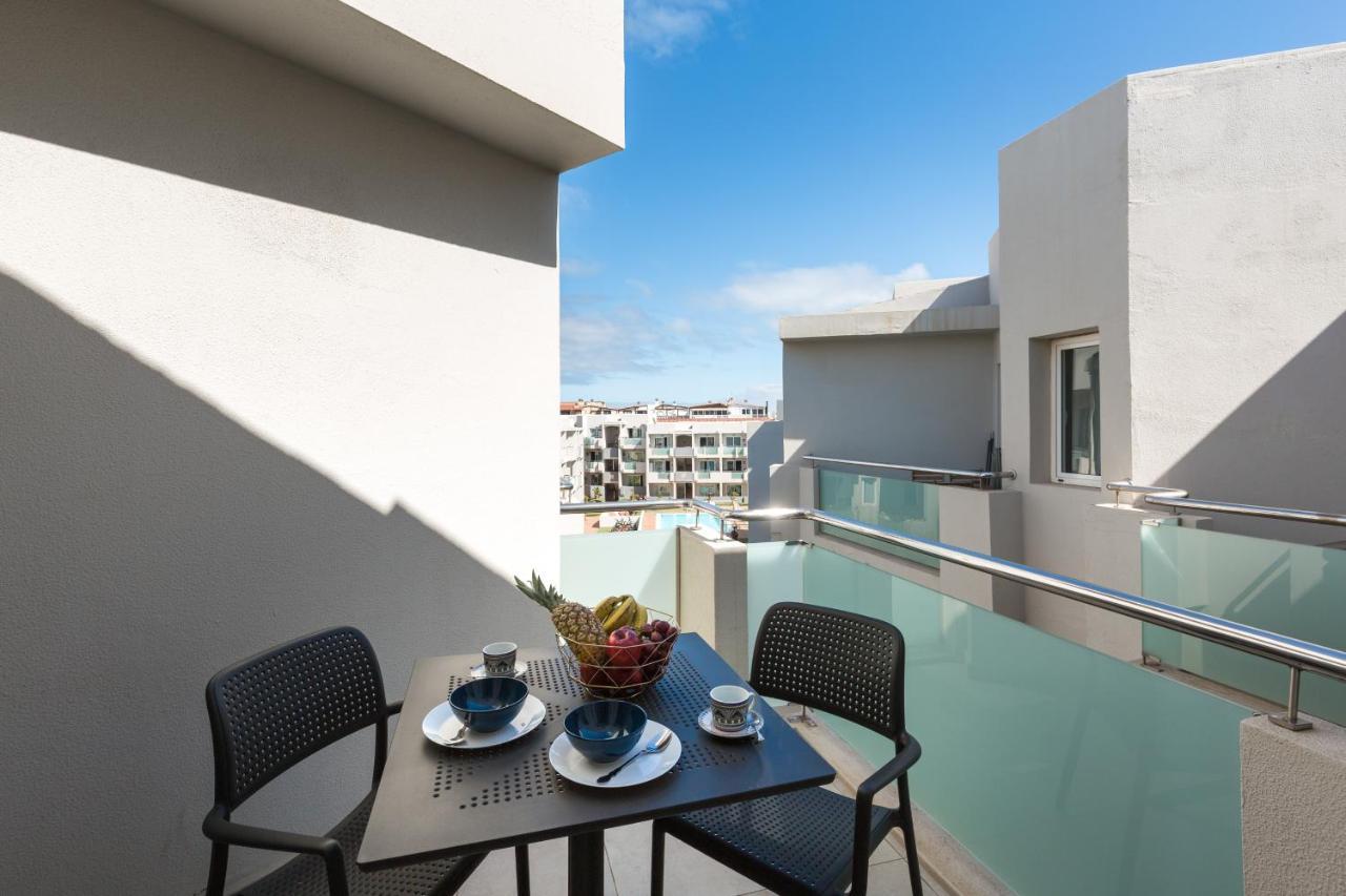Apartment Home2book Charming Azurro Wifi *