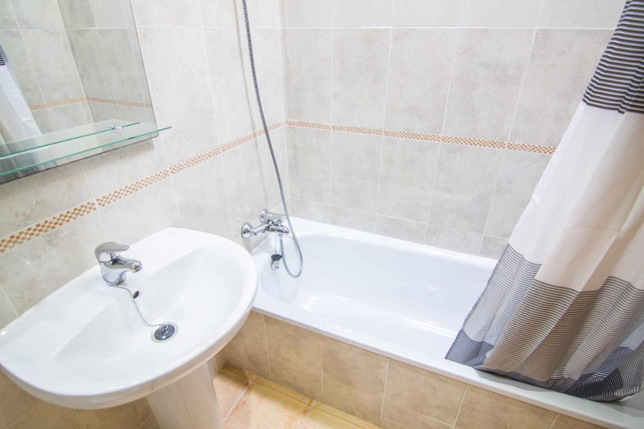 Anju De Tres Con Piscina Corralejo