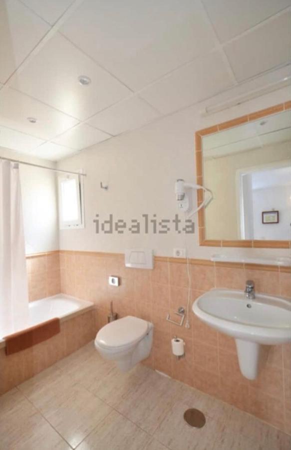 Surf House Next To The Beach, Pool & Tennis - 2 Double Apartment