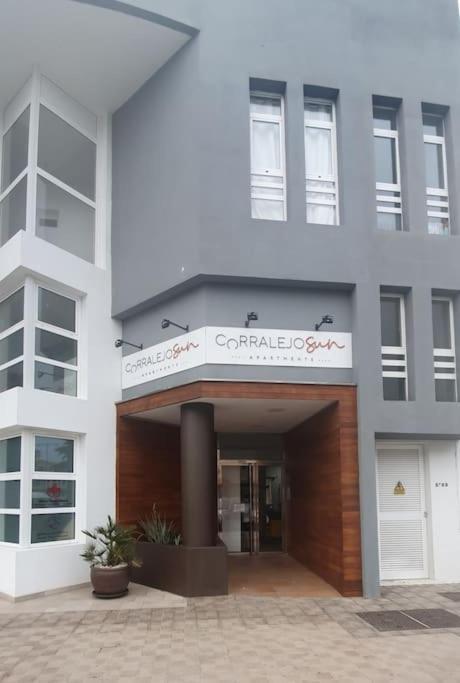 Casa Ocho Anos * Corralejo