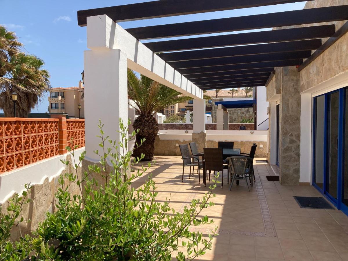Pousada House With The Heated Pool Next To Rocky Point Corralejo