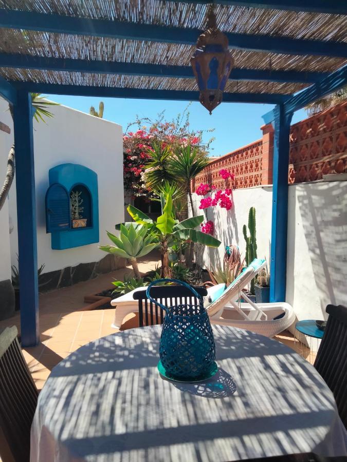 Rosa Meravigliosa Con Piscina Interna Villa Corralejo
